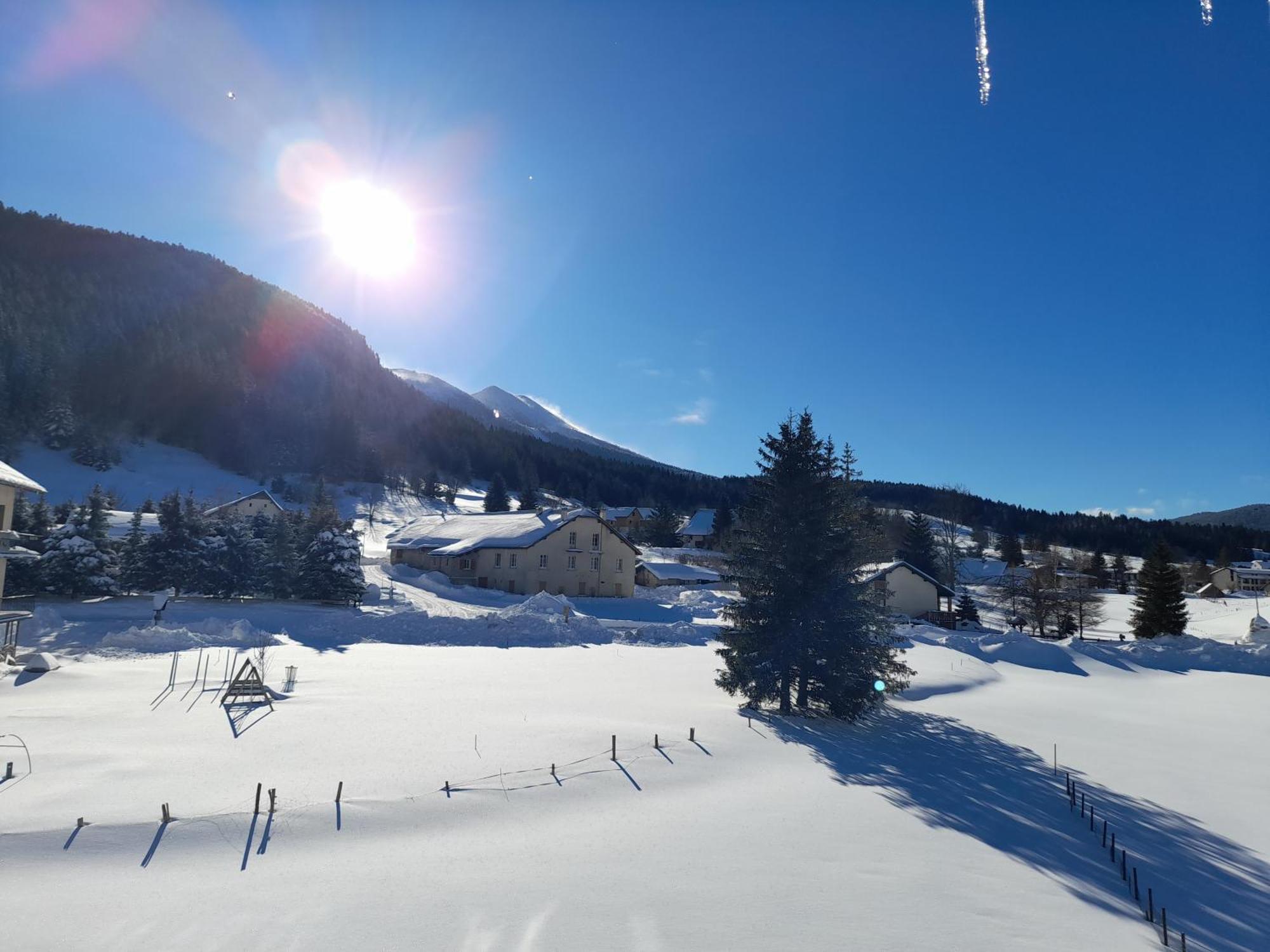 Appartement Duplex 59M2 - Proche Centre - Balcon Plein Sud à Corrençon-en-Vercors Extérieur photo